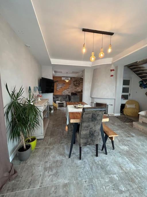 Comme A La Maison Narbona Zewnętrze zdjęcie
